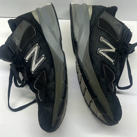 New Balance 990 V5 Running Shoe black size 9 Women’s/Men’s 7 - Picture 11 of 16